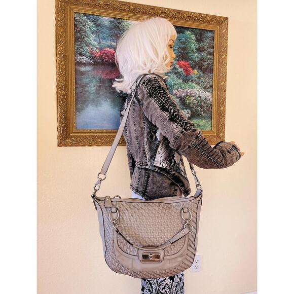 Coach Kristin Woven brown Leather Hobo Crossbody Shoulder Bag Handbag 19312 - Picture 3 of 9